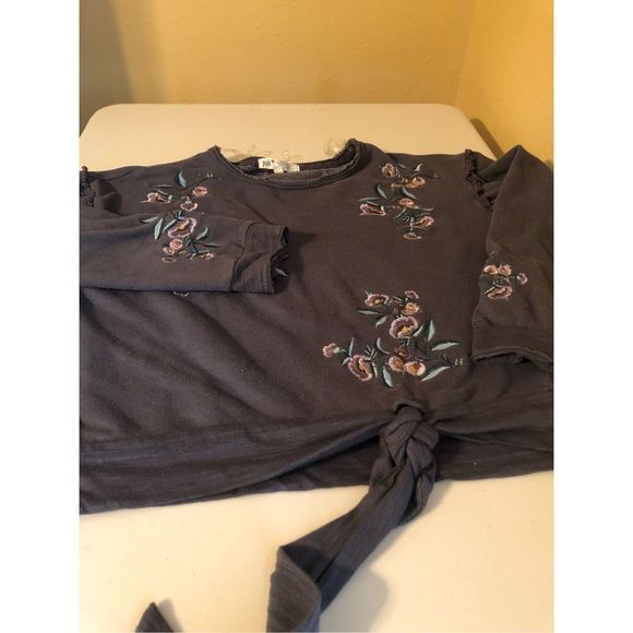 Jolt Embroidered Tie Waist Crop Sweatshirt size M - Picture 8 of 10